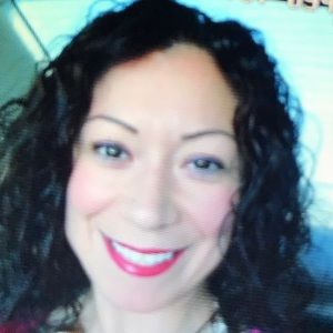 Meet your Posher, Loretta